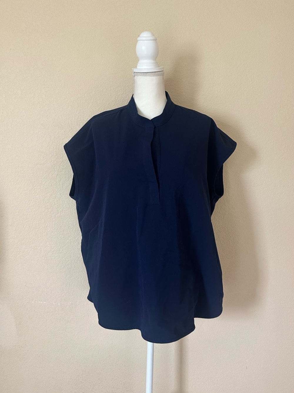 FIGS Navy Blue Rafaela Oversized Scrub Top XL Medical Uniform Healthcare Nursing